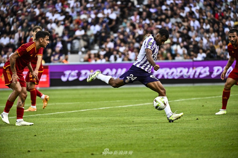 在这位年轻 在这位年轻